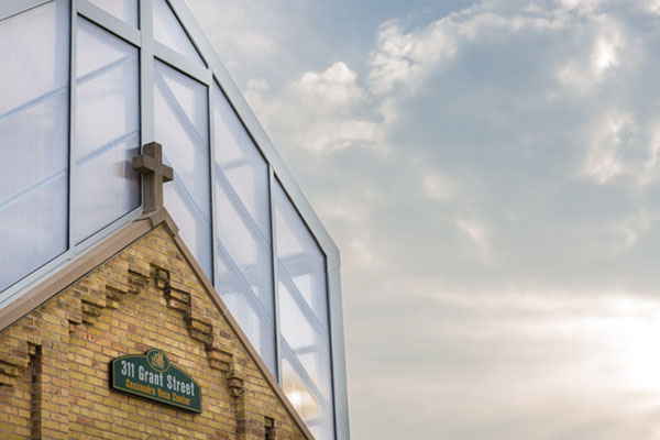 Cassandra Voss Center,  De Pere, WI - Horizon Vertical Polycarbonate 