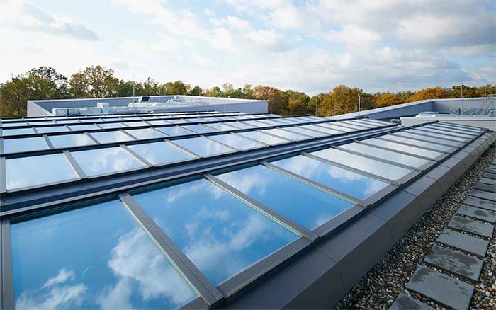 Hessenwaldschule met VELUX modulaire lichtstraten