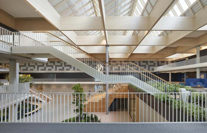 Sheddach-Lichtband im Promega Logistikzentrum