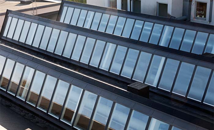 Lichtstraatoplossing met Sheddakmodules 40-90˚, Sågbäckgymnasiet, Huddinge, Zweden