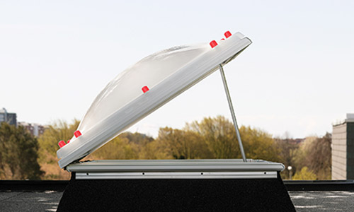 Öffenbare Lichtkuppel von VELUX Commercial