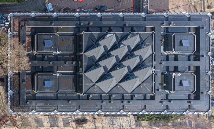 Neuron Gebouw in Eindhoven vanuit de lucht