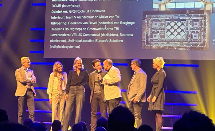 De prijsuitreiking van de award