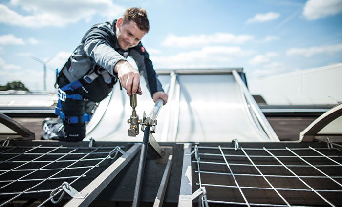 Wartung einer pneumatischen RWA-Anlage