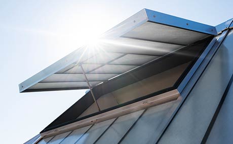 Luminatoare continue arcuite GRILLODUR® cu trape singulare