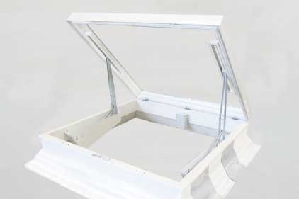 Massiv karm til polykarbonat-lysbånd