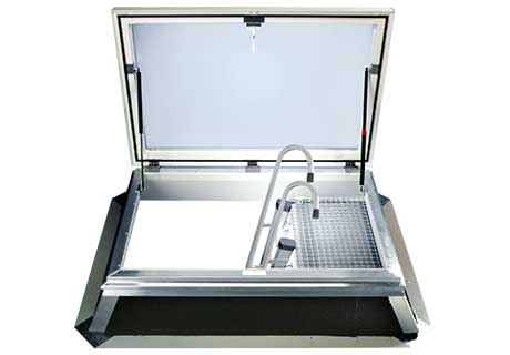 Ilustrație a unei cupole luminatoare cu ventilație de confort cu acces pe acoperiș