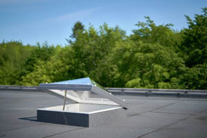 Oplukkeligt 3 lags klar pyramide akrylovenlys