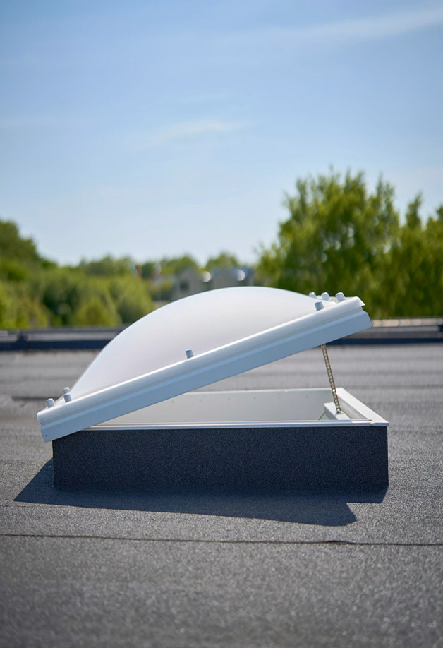 Oplukkeligt 2 lags opal akrylovenlys set udefra