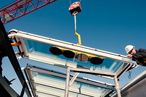 Mise en place des modules de verrières modulaires VELUX"