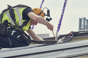 Montageservice van VELUX Commercial